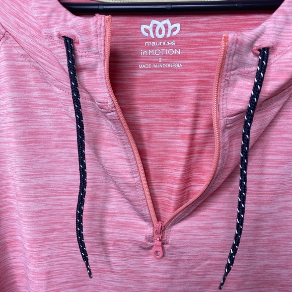 Maurice’s In Motion Athletic Hooded Top, Size 2 Plus - Picture 3 of 5